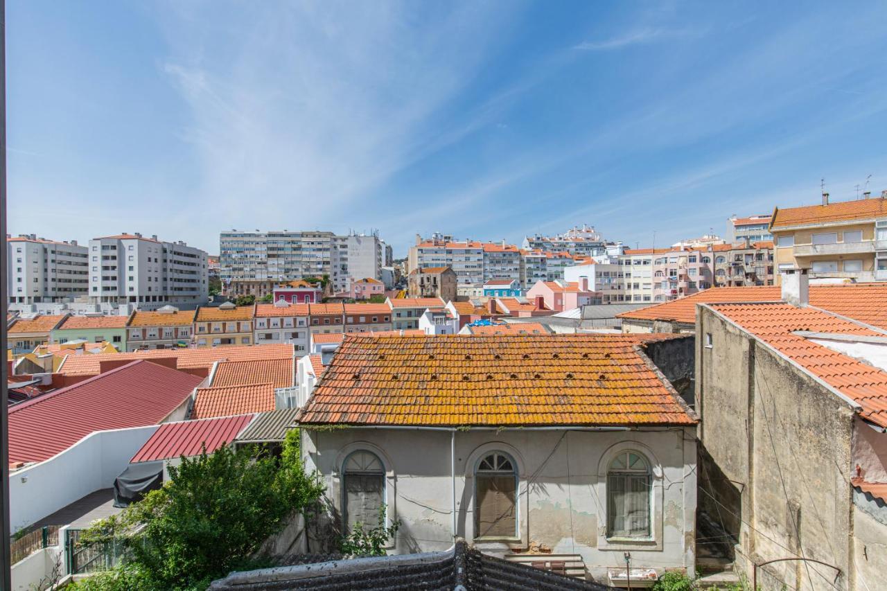 Typical 2Bdr Apartment In Lisbon By Lovelystay Zewnętrze zdjęcie